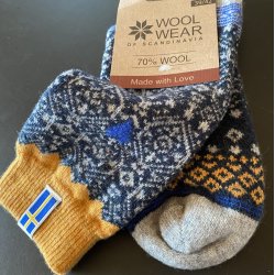 Wollsocken in frischem Design in schnen Farben