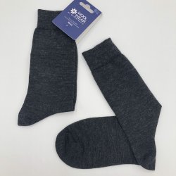 Schne dnne Socke aus Merinowolle in Luxusqualitt
