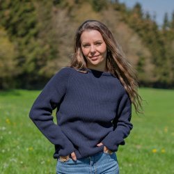 Navy bl� JURMO striktr�je i 100% uld til kvinder - Fra WOOLWEAR of Scandinavia