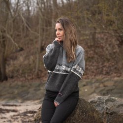 Flot varm uldtrje i originalt norsk design i 100% ren uld til kvinder 