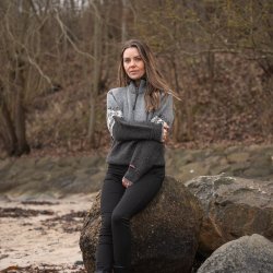 Flot varm uldtrje i originalt norsk design i 100% ren uld til kvinder 