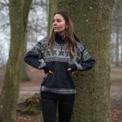 Striktrje fra Norwool i ren uld, med klassisk is stjerne mnster til kvinder 