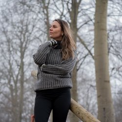 Striktrje med originalt Islandsk mnster af 100 % ren uld til kvinder