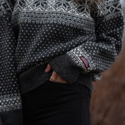 Varm uldtrje i flot norwool design i 100% ren uld til kvinder