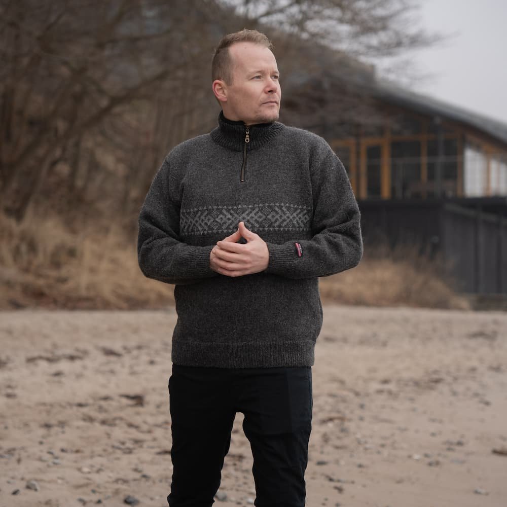 Klassisk uldtrje i 100% ren ny uld fra Norwool