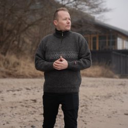 Klassisk uldtrje i 100% ren ny uld fra Norwool