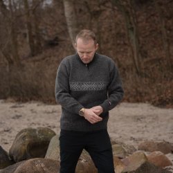 Klassisk uldtrje i 100% ren ny uld fra Norwool