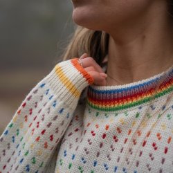 Norsk strik med multifarvet mnster til kvinder
