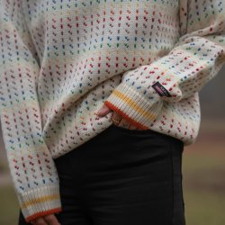 Norsk strik med multifarvet mnster til kvinder