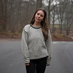 Original frsk strik i 100% ren ny uld til kvinder. 