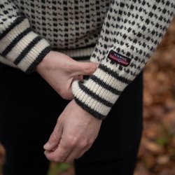 Lkker strik med original frsk mnster til mnd