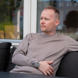 Langrmet t-shirt i 100% ekstra fin og bld merinould