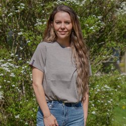 Flot t-shirt i 100% fin kologisk merinould til kvinder