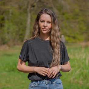 T-shirt med korte rmer til kvinder i 100% merinould, sort melange