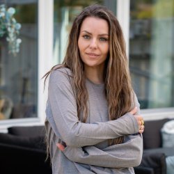 T-shirt med lange rmer til kvinder i ekstra fin og bld merinould i farven: Antilope