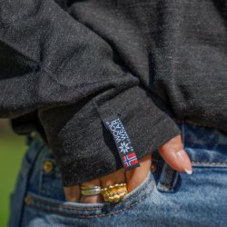 T-shirt med langermer til kvinder, i 100% ekstra fin kologisk merinould