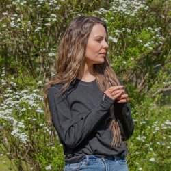 T-shirt med langermer til kvinder, i 100% ekstra fin kologisk merinould