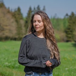 T-shirt med langermer til kvinder, i 100% ekstra fin kologisk merinould