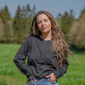 T-shirt med langermer til kvinder, i 100% ekstra fin kologisk merinould