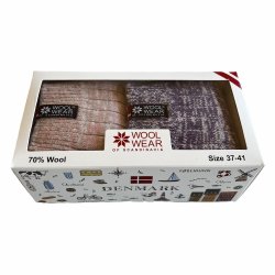 Zwei Paar weiche Stricksocken in einer schnen Geschenkbox