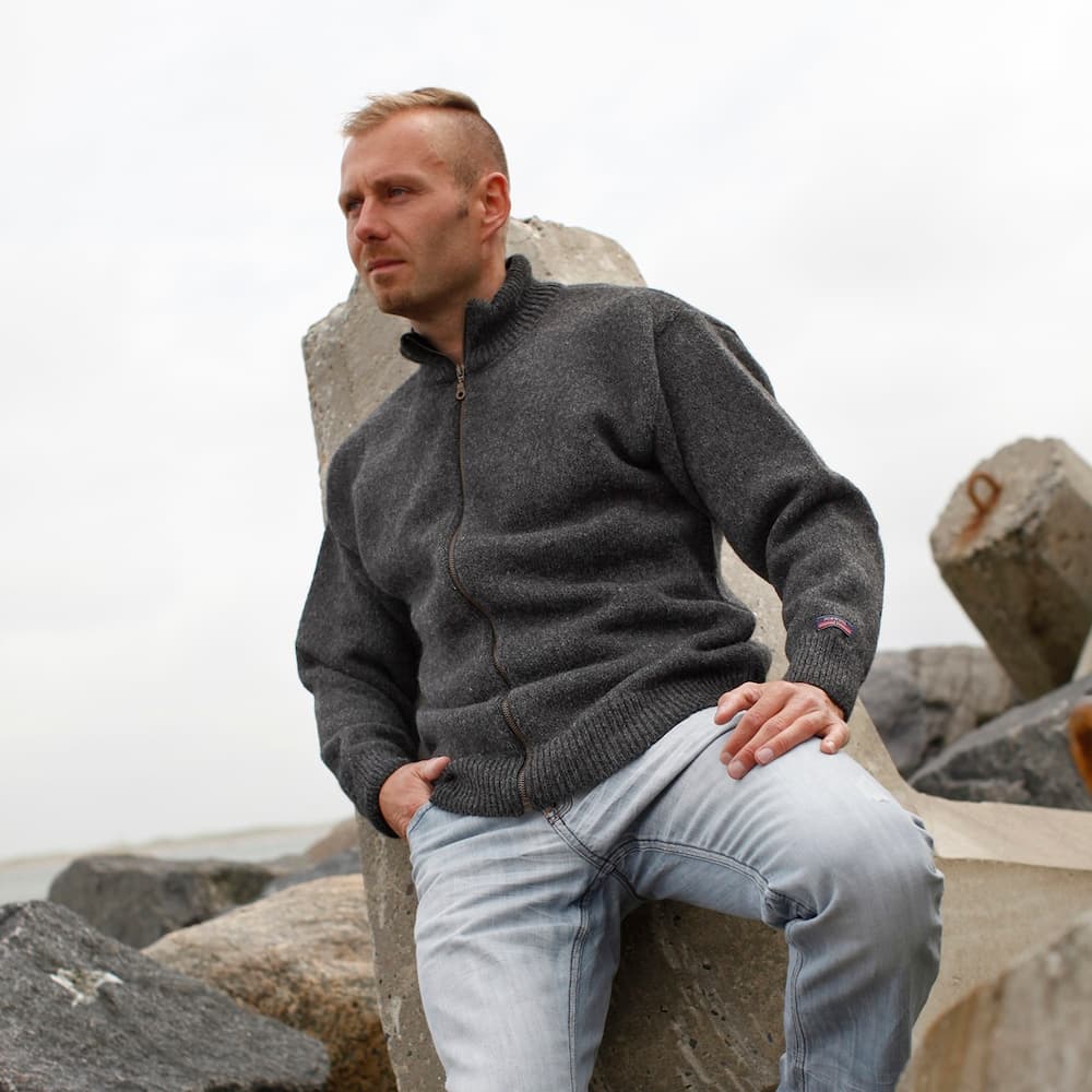Varm Strik Cardigan Af 100 Ren Uld I Klassisk Design Xs