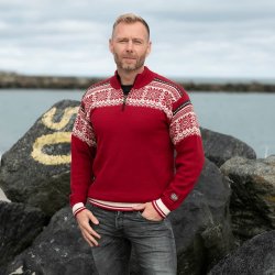 Flot klassisk norsk merinould trje af 100% kamgarn