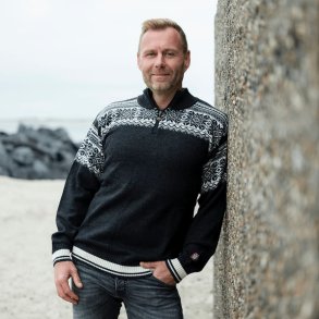 Norsk luksus striktrje i 100% fine merinould 