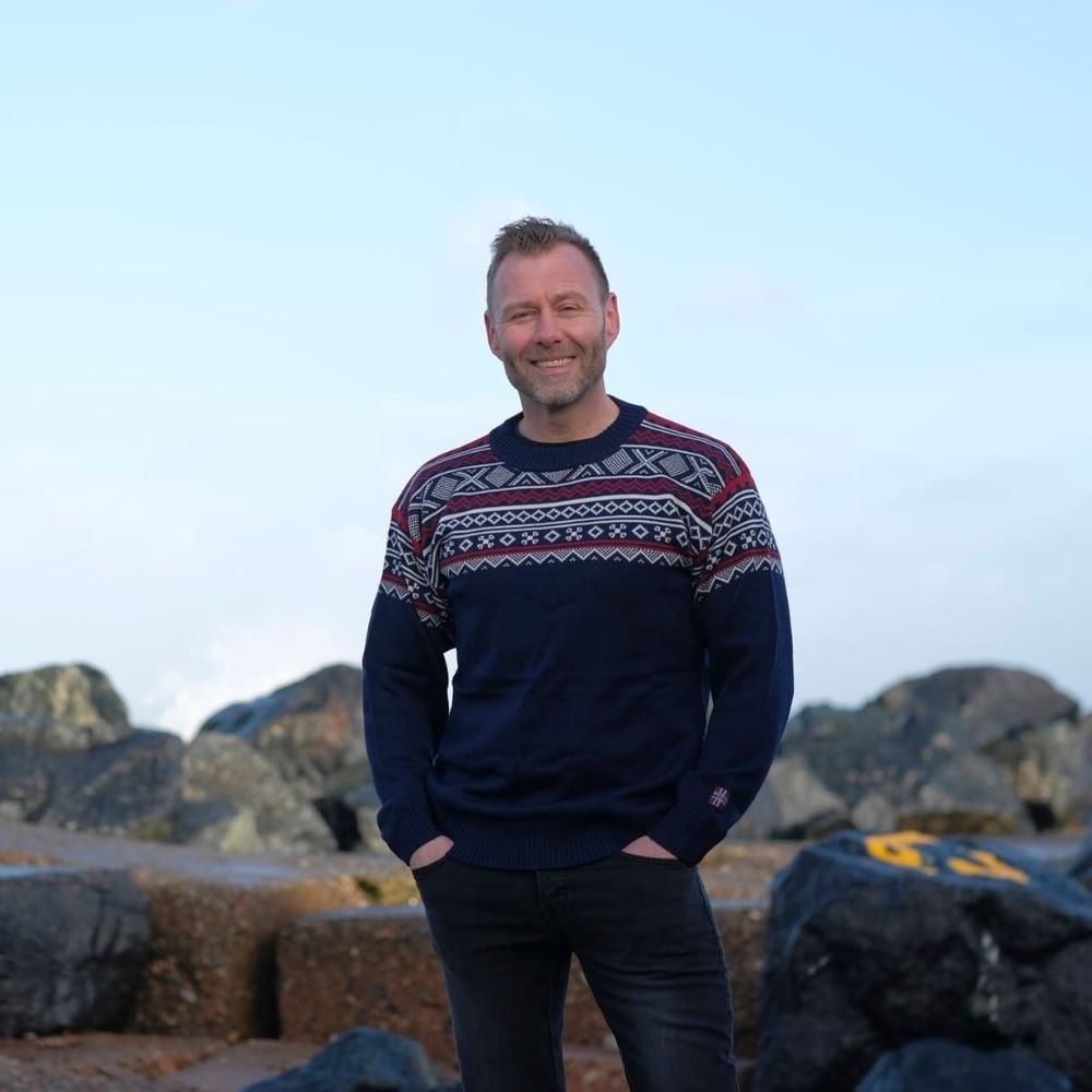 Norsk sweater i originalt mnster i 100% merinould
