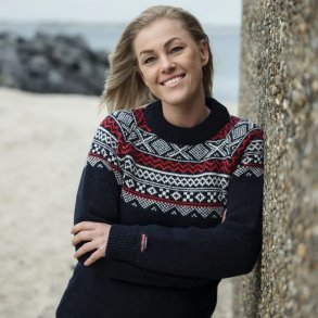 Norsk sweater i traditionelt mnster af 100% ren ny uld til kvinder