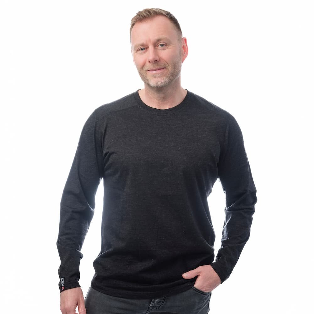 Flot og super bld langrmet t-shirt i 100% merinould