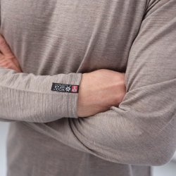 Langrmet t-shirt i 100% ekstra fin og bld merinould