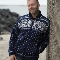 Flot jakke med windbreaker i 100% kamgarnsuld