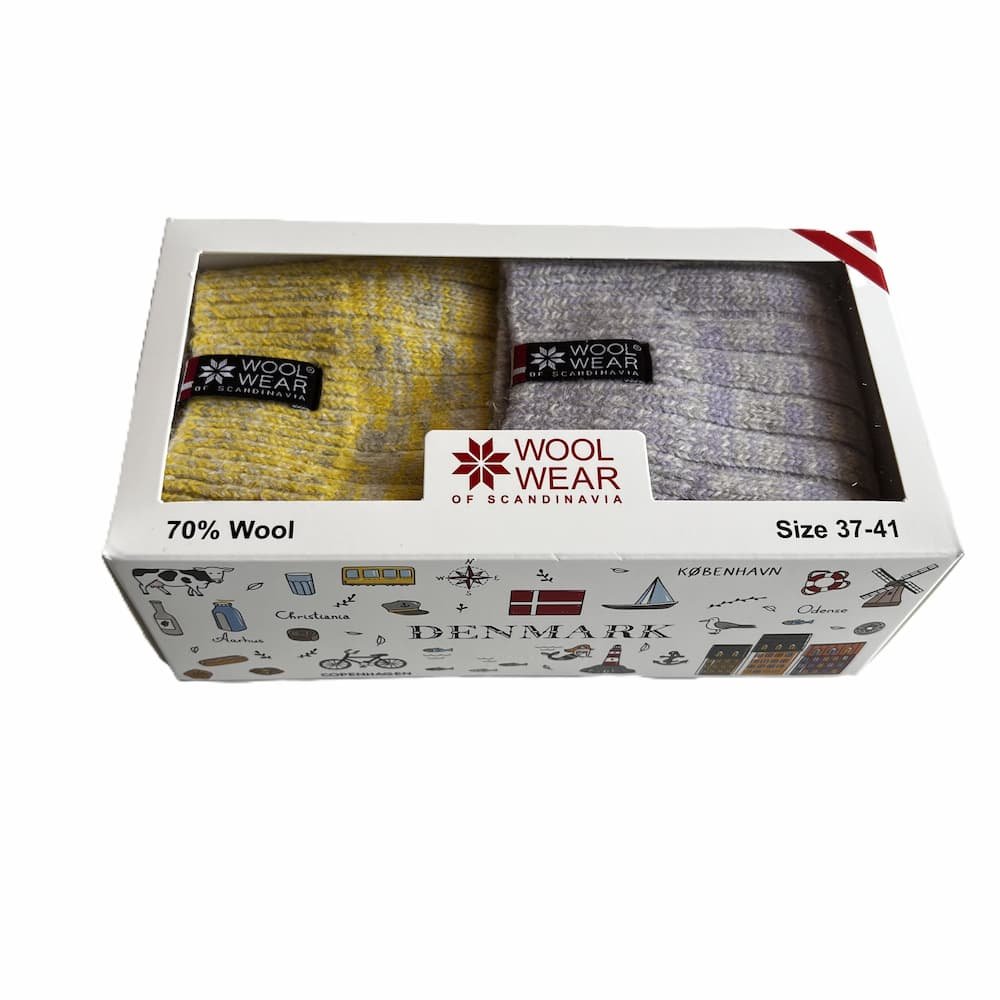 Schnen Geschenkbox mit dnischen Symbolen