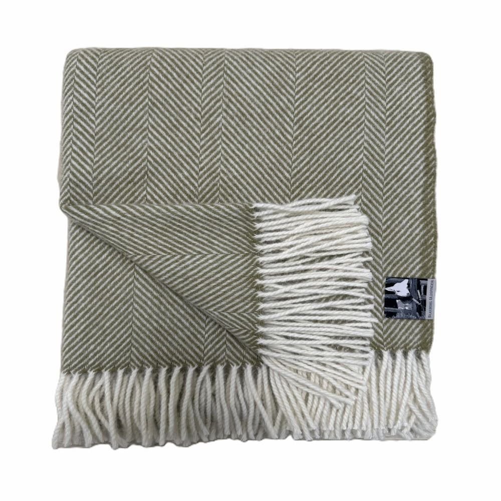 Mosgrn/hvid plaid med sildebensmnster 