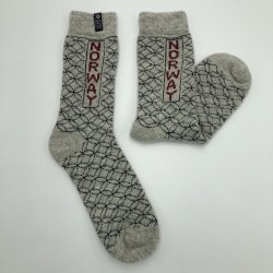 Lkre kraftige uldsokker med "Norway" motiv 