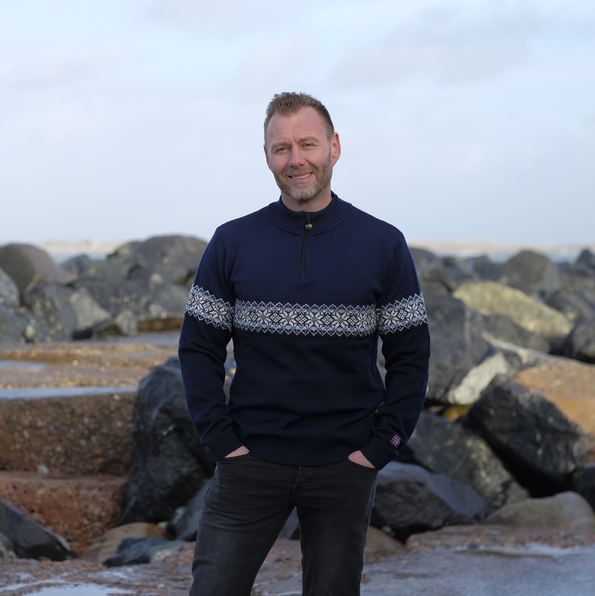 Klassisk norsk sweater i 100% merinould 